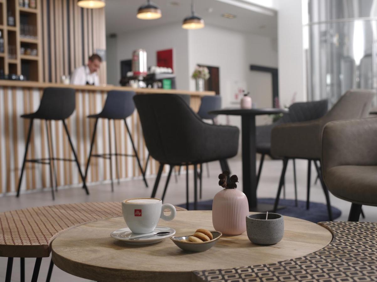 Hotel Cubis Lendava Ngoại thất bức ảnh