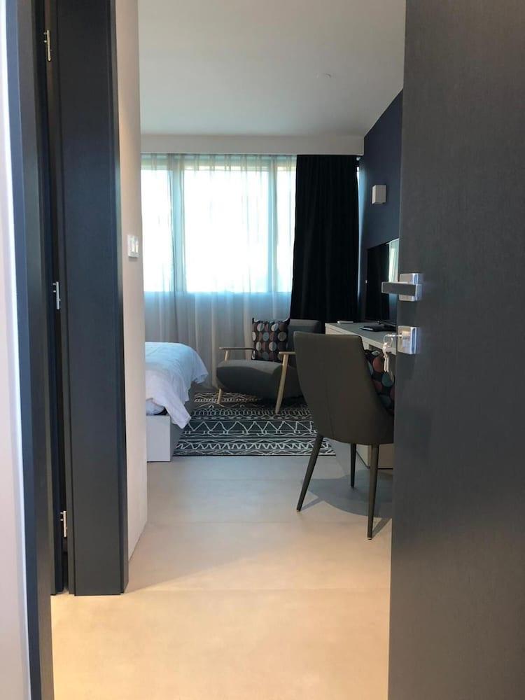 Hotel Cubis Lendava Ngoại thất bức ảnh